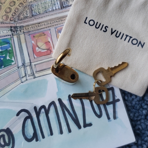 Authentic Louis Vuitton Lock and 2 Keys #303 - Picture 4 of 8